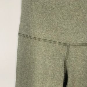 Lululemon Wunder Under Pant (Roll Down) - Size 4